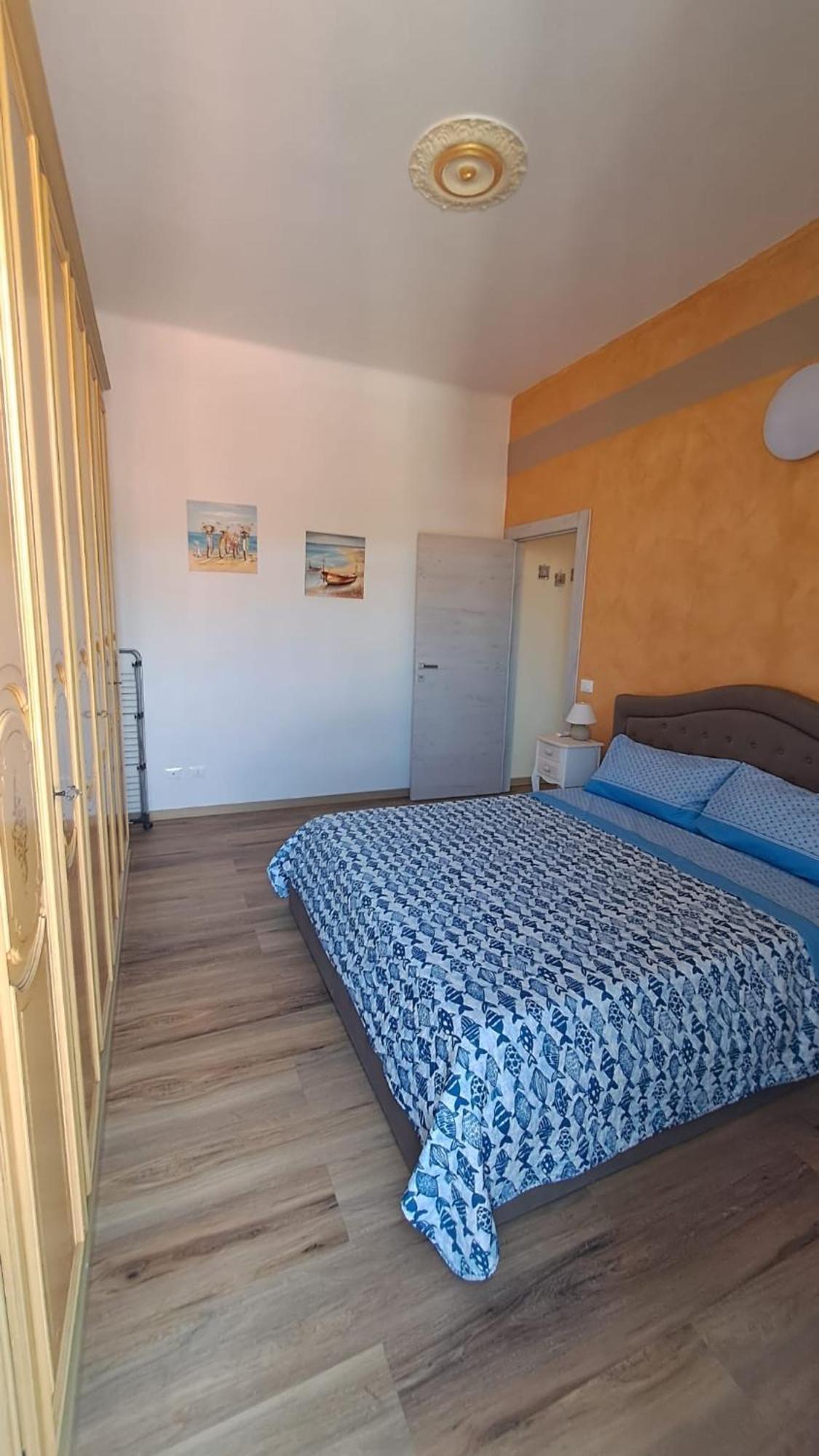 Orizzonte 5 Terre - Via Napoli 85, Stazione Centrale - Centro Storico La Spezia Luaran gambar